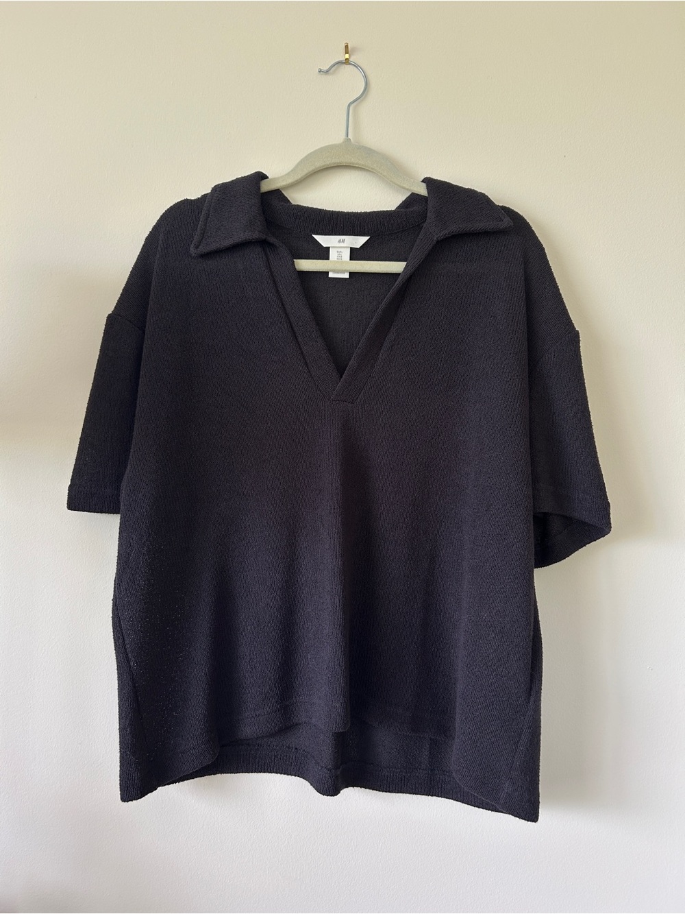 H&M Black Collared V-Neck Knit Top